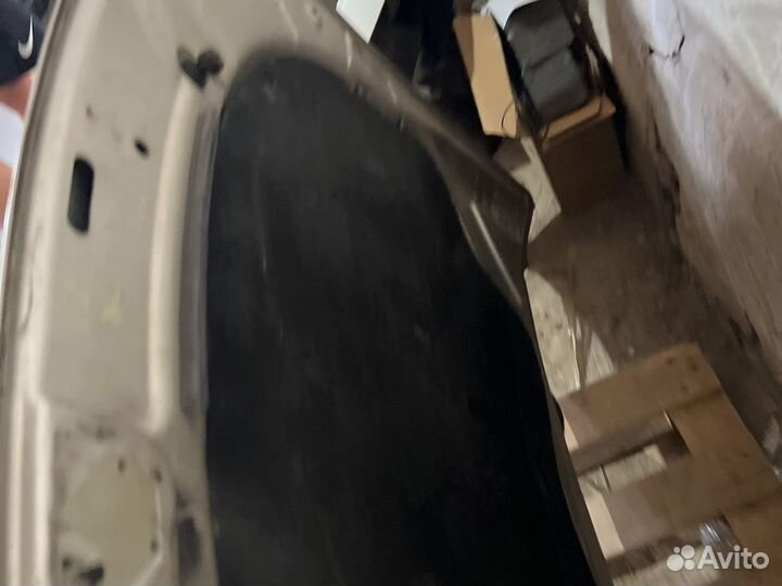 Капот на volkswagen passat б6