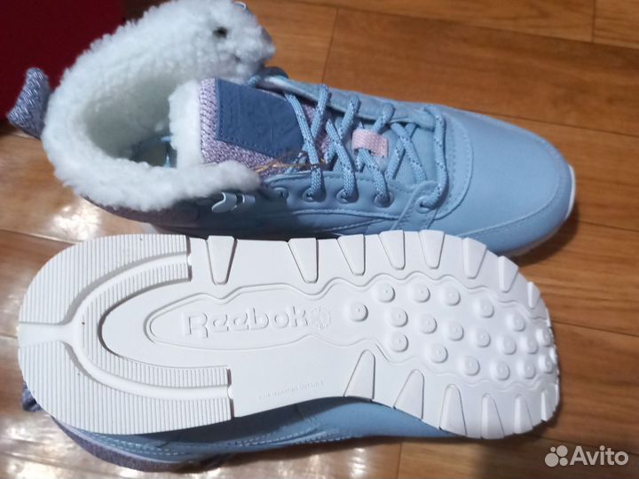 Кроссовки Reebok новые