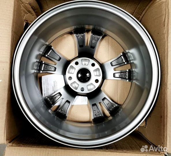 Диски R17, 5x114,3 Toyota Rav 4, новые