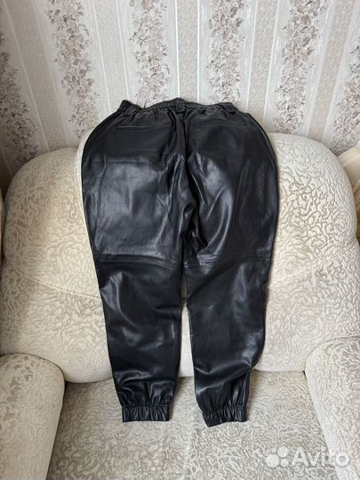 Джинсы женские