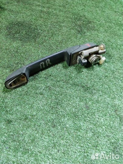 Ручка двери передняя правая LADA Kalina