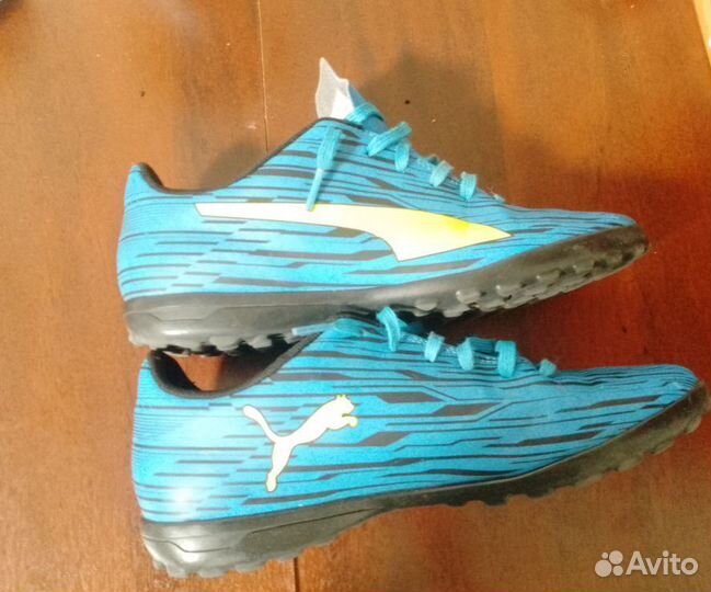 Бутсы сороконожки puma