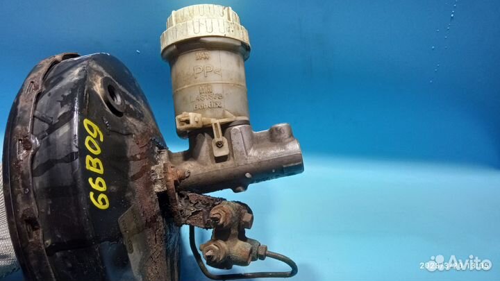 Вакуумный усилитель тормозов Mitsubishi Carisma