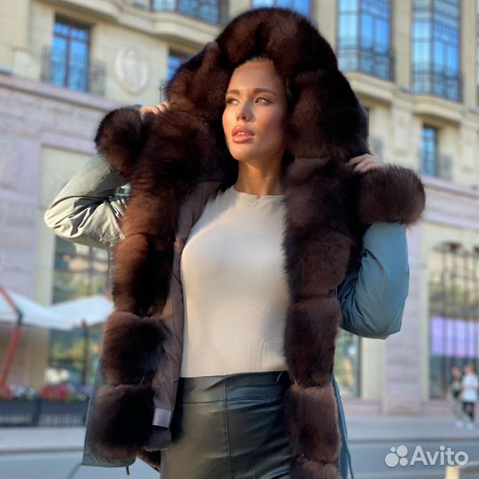 Парка с натуральным мехом. Пальто