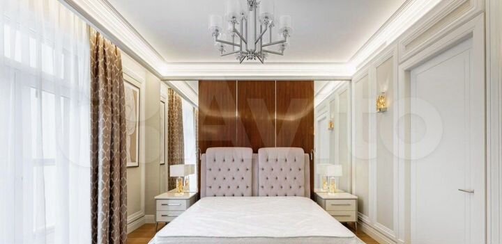 5-к. квартира, 300 м², 2/5 эт.