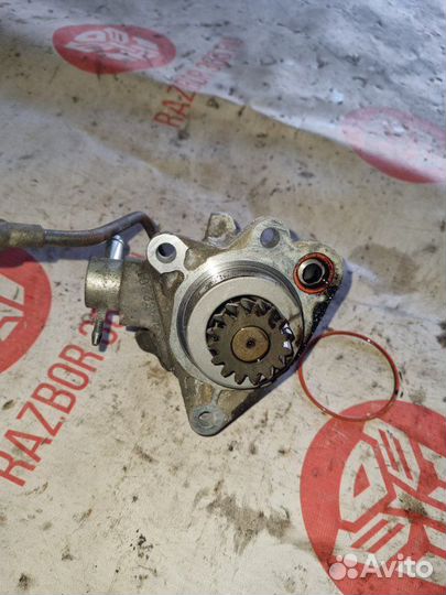 Насос вакуумный Mitsubishi Pajero 4 4M41 2011