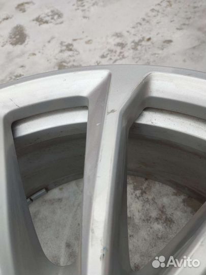 1 литой диск R20 BMW X7 G07 750 стиль