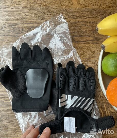 Размер М перчатки K2 для роликов