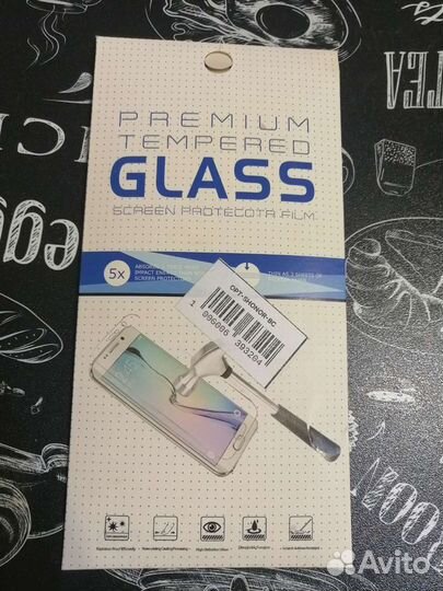 Защитное стекло на Honor 8C