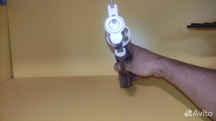 Пистолет из фанеры