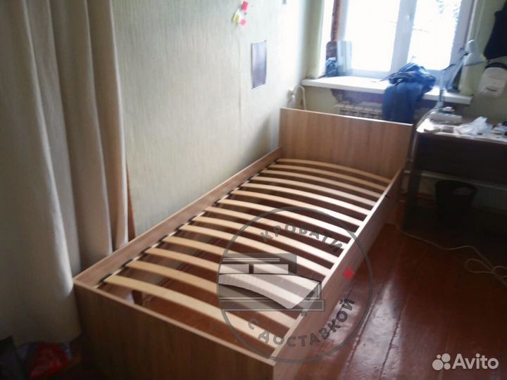 Кровать