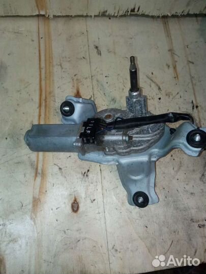 Hyundai Solaris моторчик стеклоочистителя задний