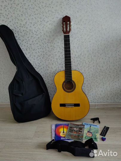 Классическая гитара шестиструнная
