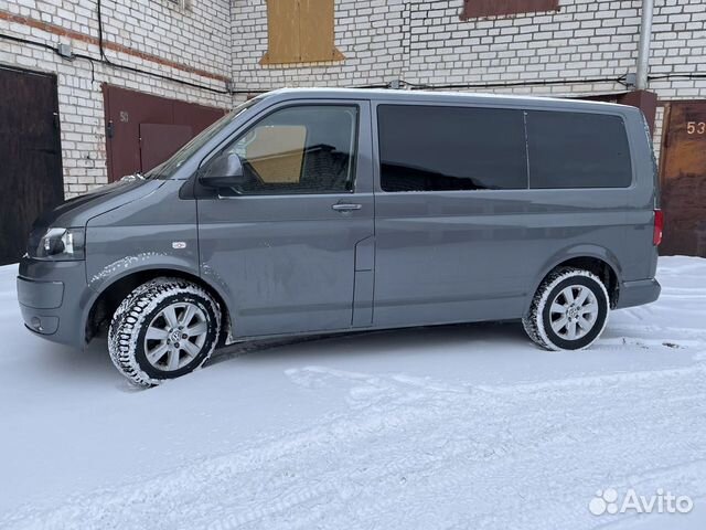 Аренда микроавтобуса фольцваген Мультивэн с Водите