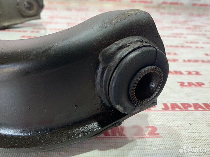 Рычаг подвески нижний передний правый Mitsubishi