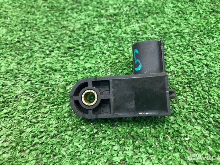 Датчик включения стоп-сигнала Audi A3 8P CCZ 2009