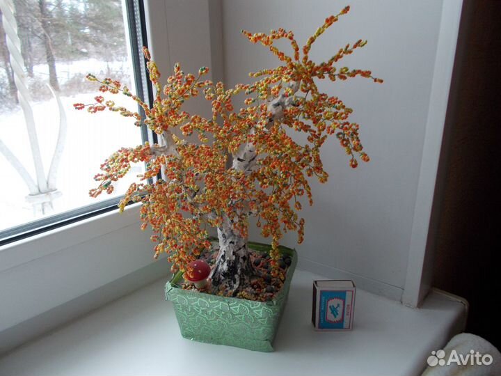 Дерево из бисера