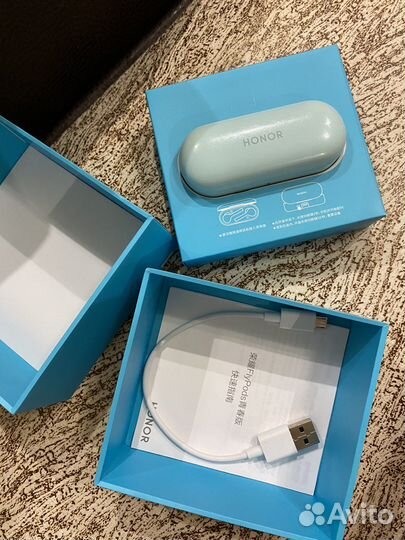 Беспроводные наушники honor FlyPods