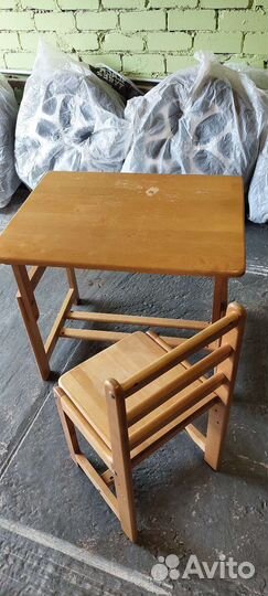 Детский стол и стул