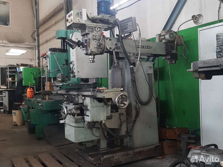 Фрезерный станок по металлу FNK 25A