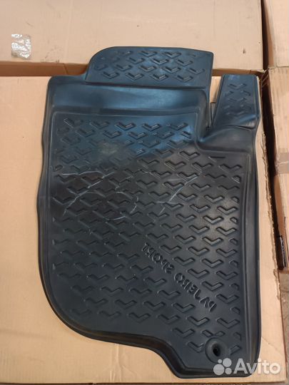 Коврик резиновый Митцубиси Паджеро Спорт 2