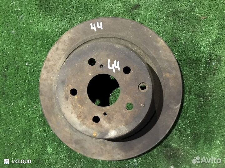 Тормозной диск на toyota mark X ZIO ANA10