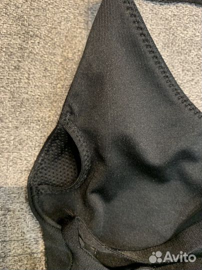 Спортивный топ Nike для девочки