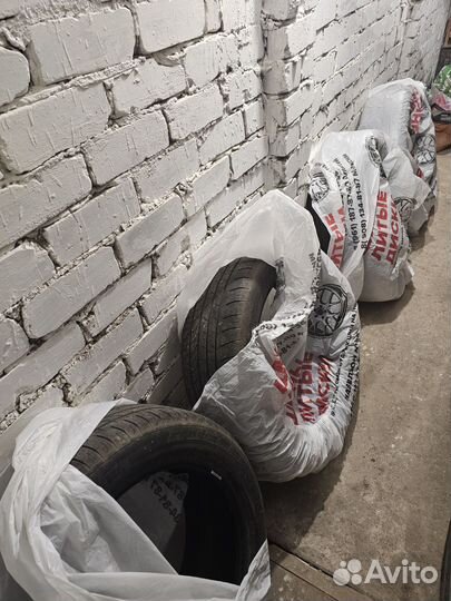 Шины бу 235 55 r20