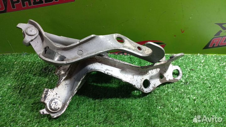 Петли капота lexus,toyota UCF20, UCF21 LS400,celsi