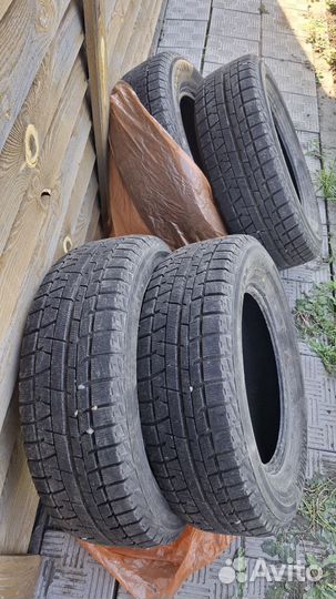 Yokohama Ice Guard IG50 215/65 R16