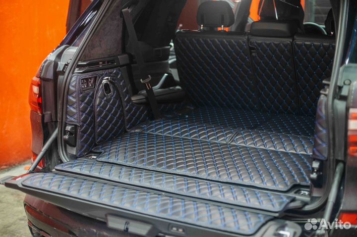 3D коврики в багажник BMW X7