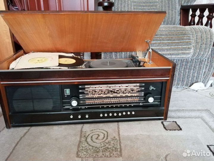 Радиола Урал 3