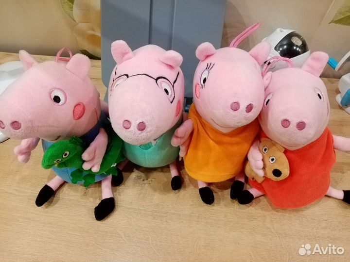 Свинка Пеппа с семьёй