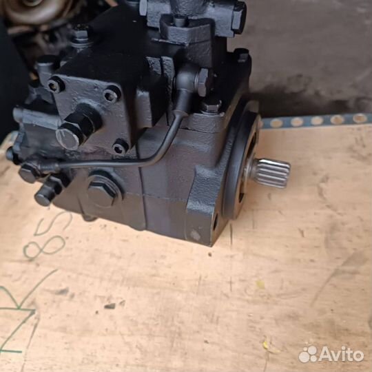 Насос крана Liebherr 832 либхер