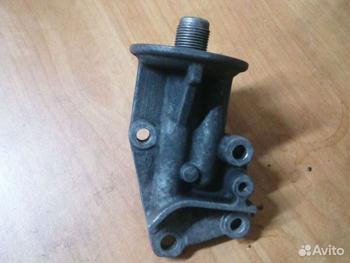 Кронштейн масляного фильтра Kia Sorento (2002-2009