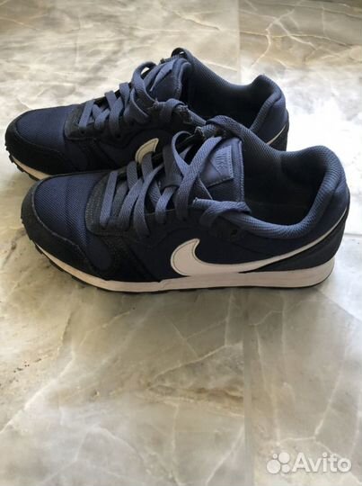 Кроссовки Nike