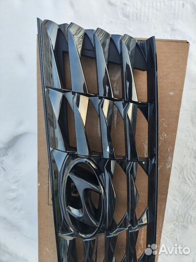 Решетка радиатора Hyundai Tucson 4 NX4 2020-Нв