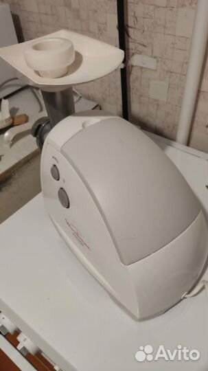 Мясорубка электрическая Moulinex HV8