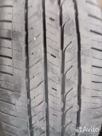 Bridgestone Dueler H/P 215/60 R17