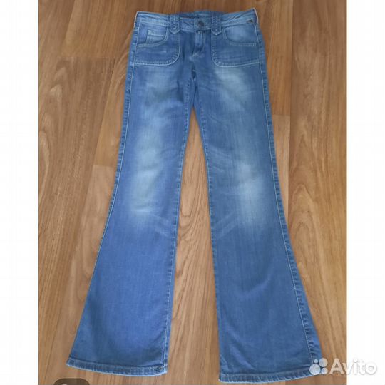 Джинсы женские