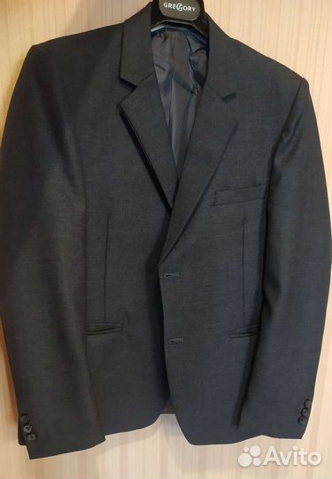 Костюм тройка на мальчика 146-152