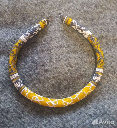 Ожерелье из бисера
