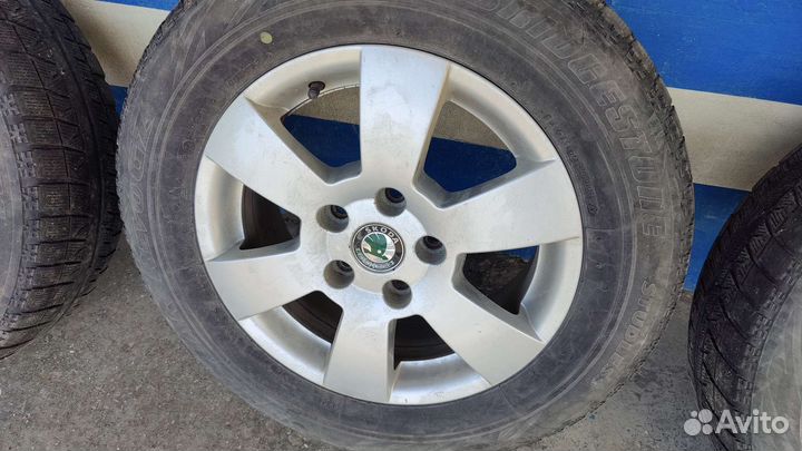Колеса комплект 195/65/15 зима Skoda
