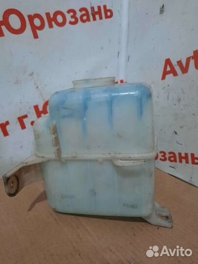 Бачок омывателя Suzuki Grand Vitara