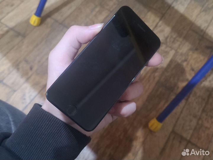 iPhone 8, 256 ГБ
