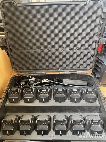 Зарядное устройство с кофром