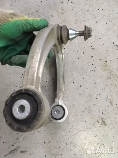 Рычаг передний правый на Mercedes GLS 166