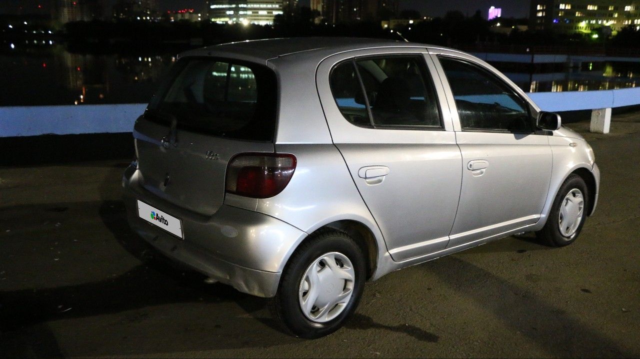 Toyota Vitz: фото владельца