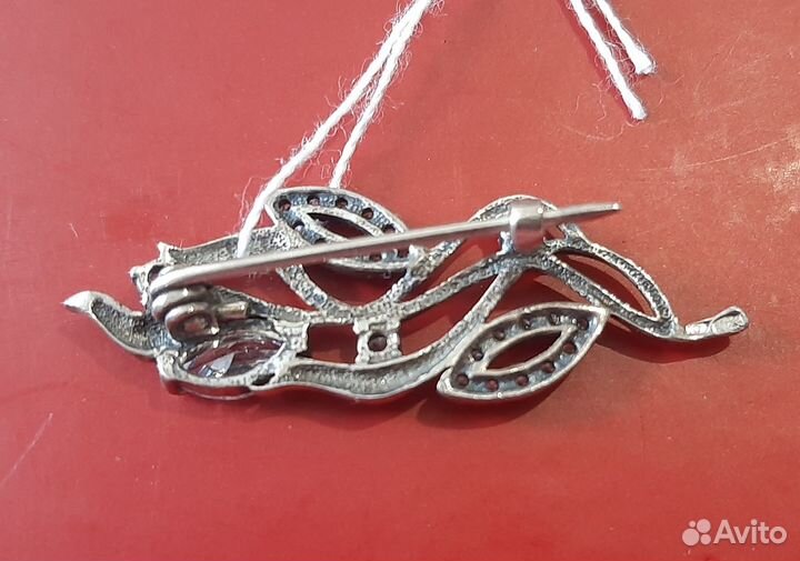 Брошь с фианитами (серебро 925)