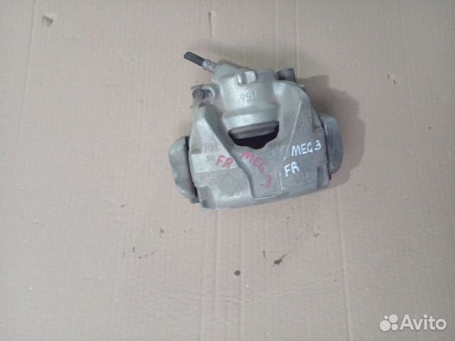 Суппорт тормозной передний Renault Megane 3